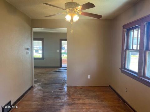 Tiny photo for 1148 Columbus Drive, Holland, OH 43528 (MLS # 10007767)