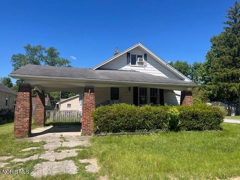 Photo of 1148 Columbus Drive, Holland, OH 43528 (MLS # 10007767)