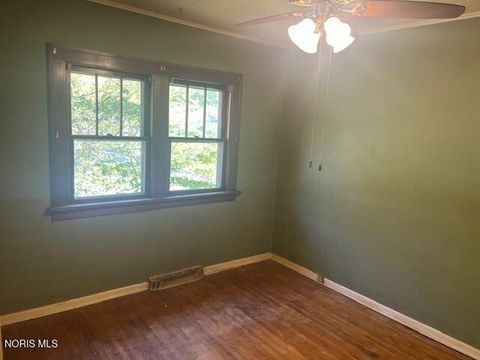 Tiny photo for 1148 Columbus Drive, Holland, OH 43528 (MLS # 10007767)