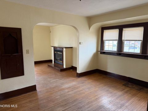 Tiny photo for 4248 Caroline Avenue, Toledo, OH 43612 (MLS # 10005318)