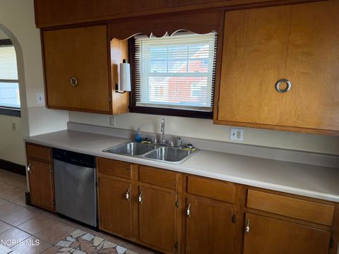 Tiny photo for 4248 Caroline Avenue, Toledo, OH 43612 (MLS # 10005318)