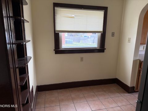 Tiny photo for 4248 Caroline Avenue, Toledo, OH 43612 (MLS # 10005318)