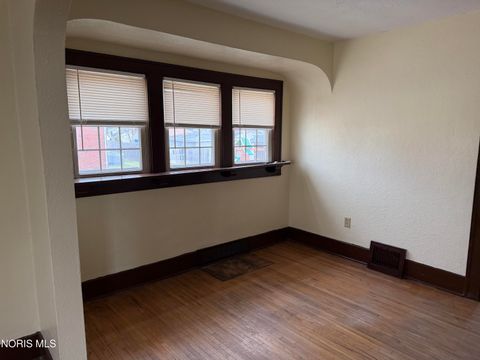 Tiny photo for 4248 Caroline Avenue, Toledo, OH 43612 (MLS # 10005318)