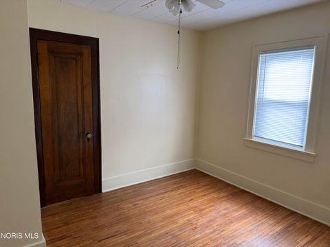 Tiny photo for 4248 Caroline Avenue, Toledo, OH 43612 (MLS # 10005318)