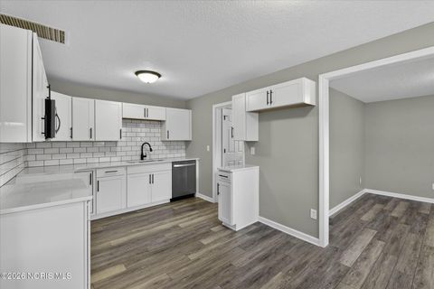 Tiny photo for 201 Bell Avenue, Findlay, OH 45840 (MLS # 10003549)