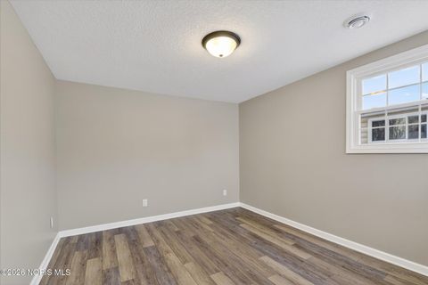 Tiny photo for 201 Bell Avenue, Findlay, OH 45840 (MLS # 10003549)