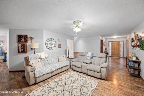 Tiny photo for 83 County Road 17, Napoleon, OH 43545 (MLS # 10002766)