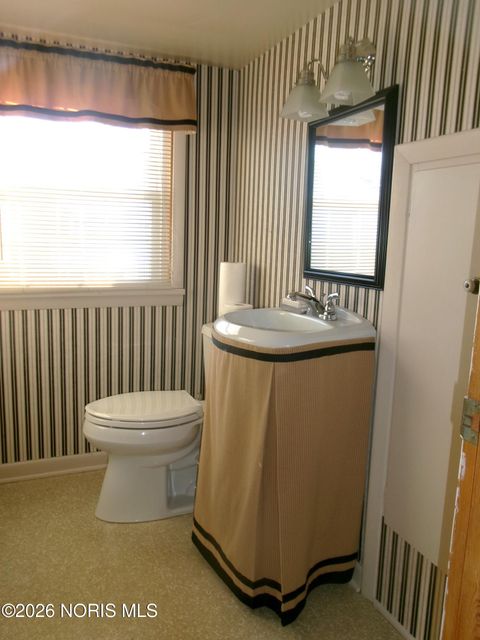 Tiny photo for 303 S Poplar Street, Leipsic, OH 45856 (MLS # 10003245)