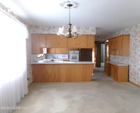 Tiny photo for 303 S Poplar Street, Leipsic, OH 45856 (MLS # 10003245)