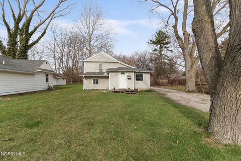 Tiny photo for 322 Beecher Avenue, Toledo, OH 43615 (MLS # 10005834)