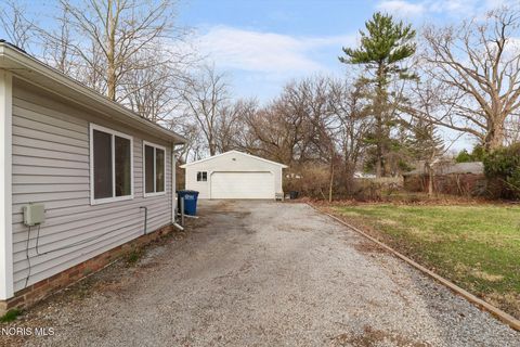 Tiny photo for 322 Beecher Avenue, Toledo, OH 43615 (MLS # 10005834)