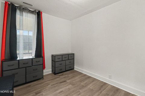 Tiny photo for 821 Elysian Avenue, Toledo, OH 43607 (MLS # 10009771)