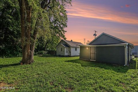 Tiny photo for 821 Elysian Avenue, Toledo, OH 43607 (MLS # 10009771)