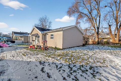Tiny photo for 625 Jackson Avenue, Fostoria, OH 44830 (MLS # 10002611)