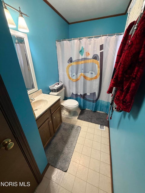 Tiny photo for 1937 Carvelle Drive, Northwood, OH 43619 (MLS # 10008723)
