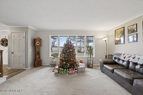 Tiny photo for 19245 Brillhart Road, Bowling Green, OH 43402 (MLS # 10002563)