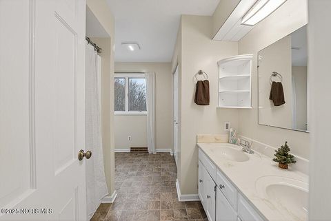 Tiny photo for 19245 Brillhart Road, Bowling Green, OH 43402 (MLS # 10002563)