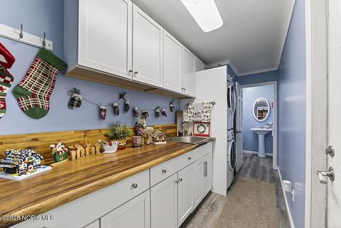 Tiny photo for 19245 Brillhart Road, Bowling Green, OH 43402 (MLS # 10002563)