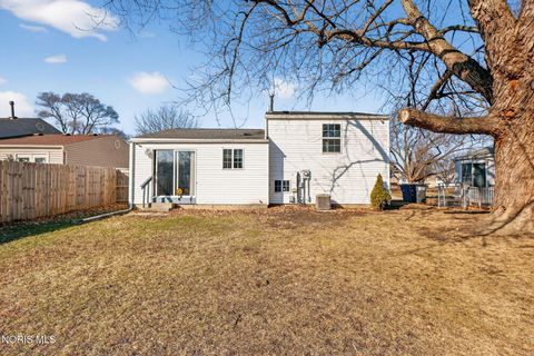 Tiny photo for 4220 Northshire Road, Toledo, OH 43611 (MLS # 10004689)
