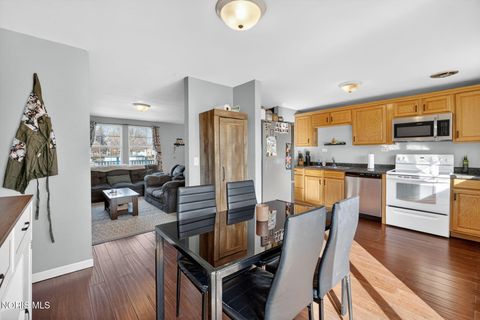 Tiny photo for 4220 Northshire Road, Toledo, OH 43611 (MLS # 10004689)