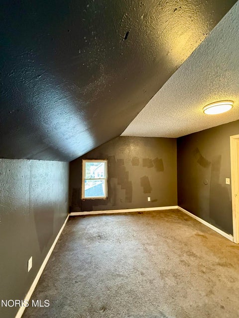 Tiny photo for 1050 Harding Drive, Toledo, OH 43609 (MLS # 10014809)