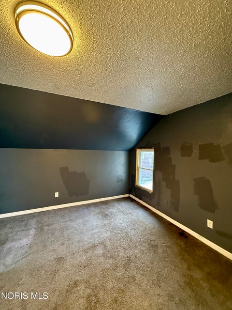 Tiny photo for 1050 Harding Drive, Toledo, OH 43609 (MLS # 10014809)