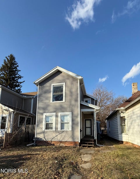 Photo of 1050 Harding Drive, Toledo, OH 43609 (MLS # 10014809)