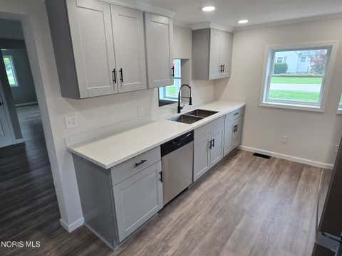 Tiny photo for 24409 W 3rd Street, Grand Rapids, OH 43522 (MLS # 10011910)