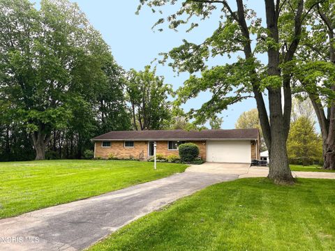 Photo of 9749 Monclova Road, Monclova, OH 43542 (MLS # 10007175)
