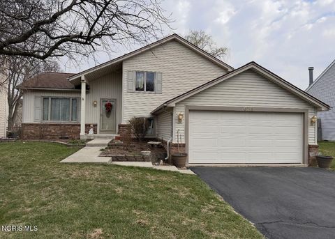 Tiny photo for 9718 Millcroft Road, Perrysburg, OH 43551 (MLS # 10005698)