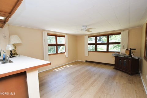 Tiny photo for 2931 Evergreen Rd RD, Toledo, OH 43606 (MLS # 10010465)