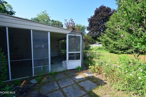 Tiny photo for 2931 Evergreen Rd RD, Toledo, OH 43606 (MLS # 10010465)