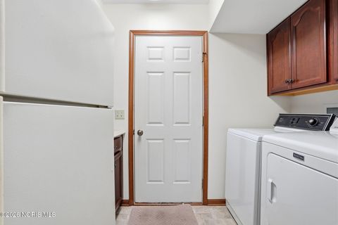 Tiny photo for 1821 Manor Hill Road, Findlay, OH 45840 (MLS # 10003766)