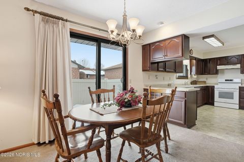 Tiny photo for 1821 Manor Hill Road, Findlay, OH 45840 (MLS # 10003766)