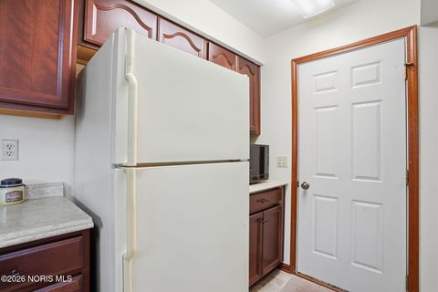 Tiny photo for 1821 Manor Hill Road, Findlay, OH 45840 (MLS # 10003766)