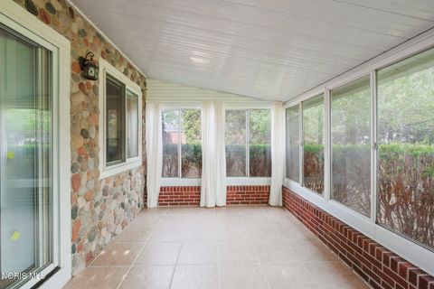 Tiny photo for 28552 Mccarty Drive, Perrysburg, OH 43551 (MLS # 10008223)