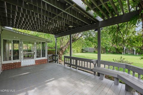 Tiny photo for 28552 Mccarty Drive, Perrysburg, OH 43551 (MLS # 10008223)