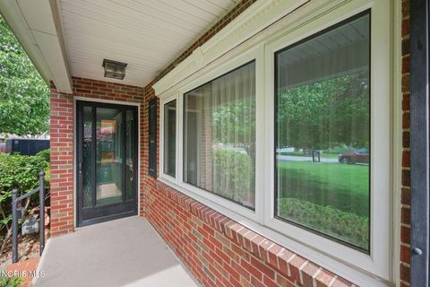 Tiny photo for 28552 Mccarty Drive, Perrysburg, OH 43551 (MLS # 10008223)