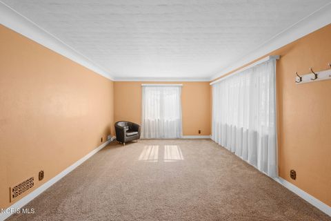 Tiny photo for 28552 Mccarty Drive, Perrysburg, OH 43551 (MLS # 10008223)