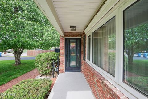 Tiny photo for 28552 Mccarty Drive, Perrysburg, OH 43551 (MLS # 10008223)