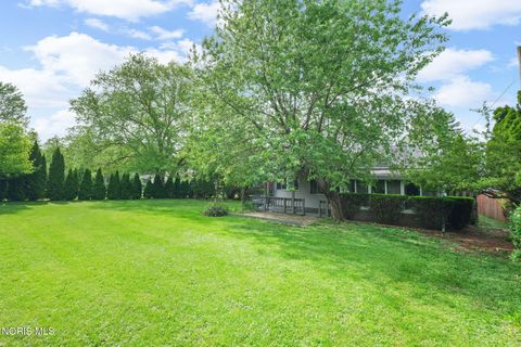 Tiny photo for 28552 Mccarty Drive, Perrysburg, OH 43551 (MLS # 10008223)
