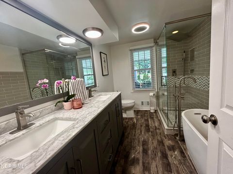 Tiny photo for 4912 Skelly Road, Toledo, OH 43623 (MLS # 10010176)
