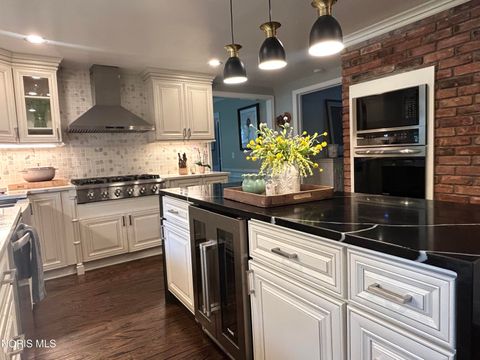 Tiny photo for 4912 Skelly Road, Toledo, OH 43623 (MLS # 10010176)