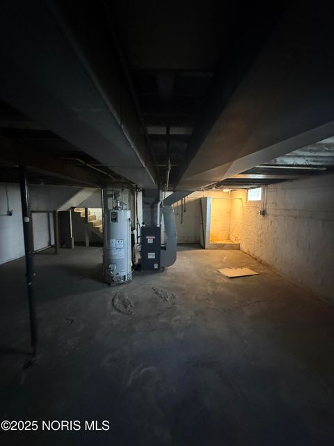 Tiny photo for 908 E Manhattan Boulevard, Toledo, OH 43608 (MLS # 10000979)