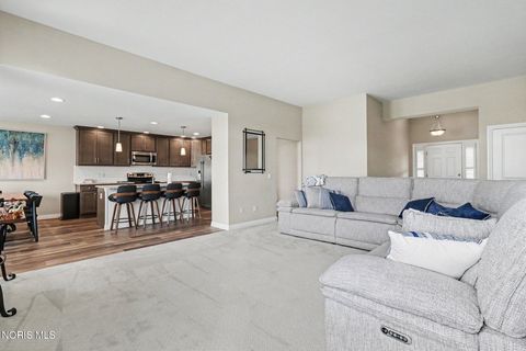 Tiny photo for 15210 Sunset Maple Drive, Perrysburg, OH 43551 (MLS # 10009089)