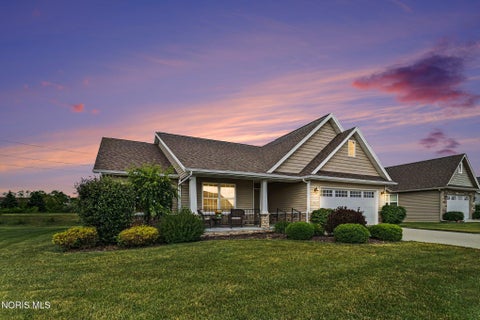 Tiny photo for 15210 Sunset Maple Drive, Perrysburg, OH 43551 (MLS # 10009089)