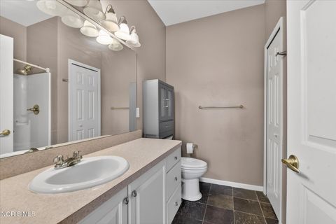 Tiny photo for 8329 Ledgestone Avenue, Sylvania, OH 43560 (MLS # 10004985)