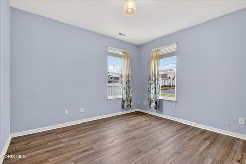 Tiny photo for 8329 Ledgestone Avenue, Sylvania, OH 43560 (MLS # 10004985)