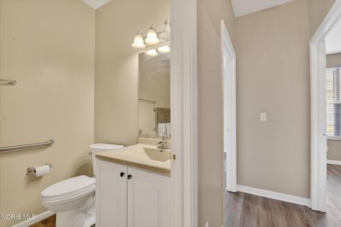 Tiny photo for 8329 Ledgestone Avenue, Sylvania, OH 43560 (MLS # 10004985)