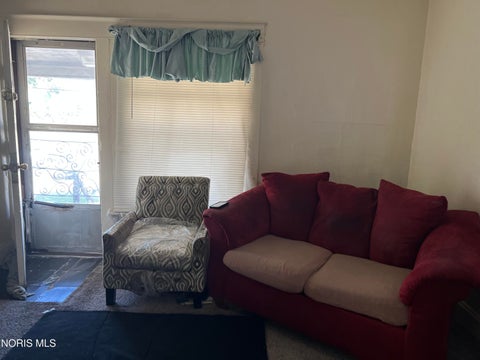 Tiny photo for 651 Curtis Street, Toledo, OH 43609 (MLS # 10014065)